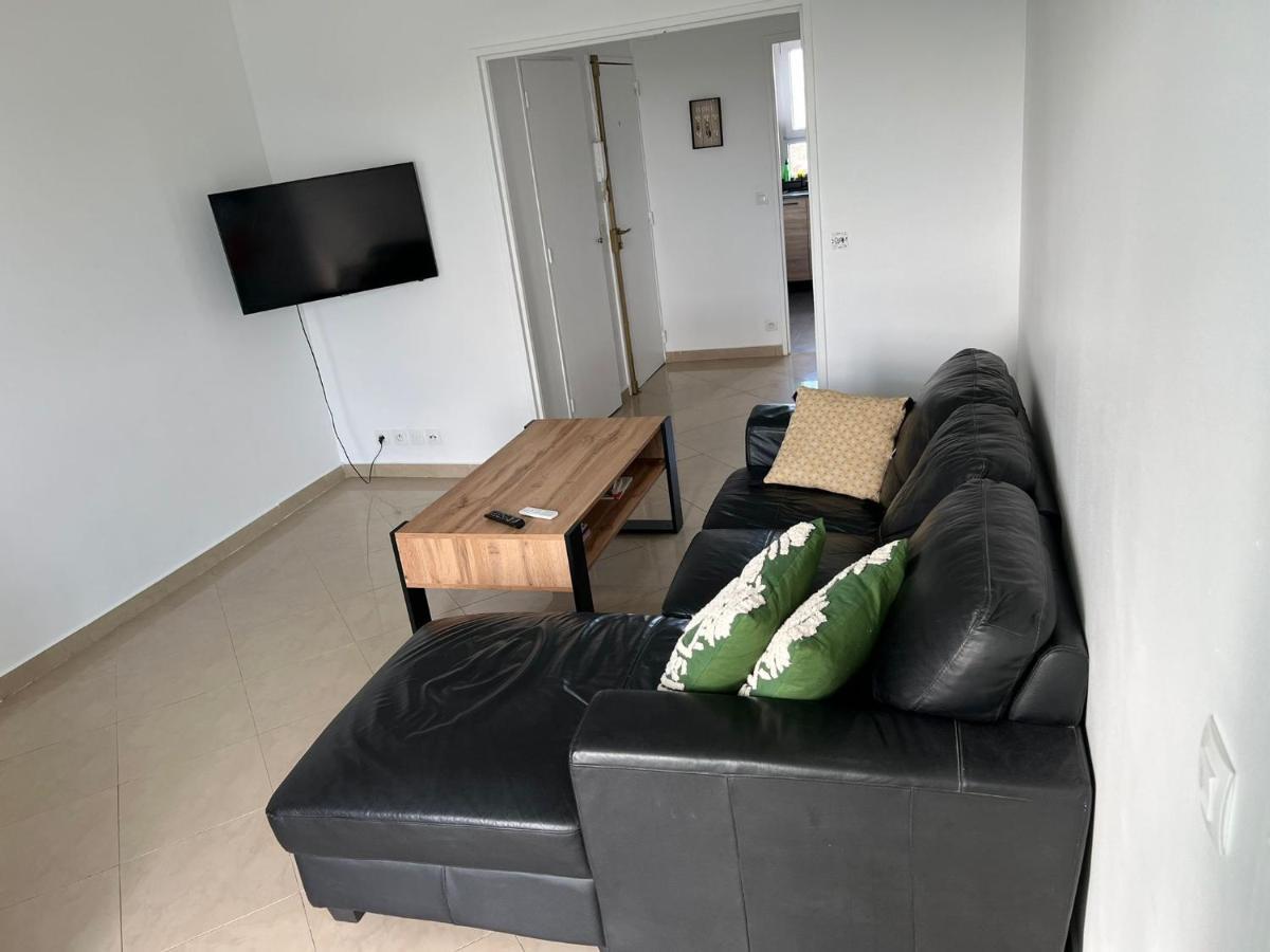 Appartement Cosy Les Pavillons-sous-Bois Luaran gambar