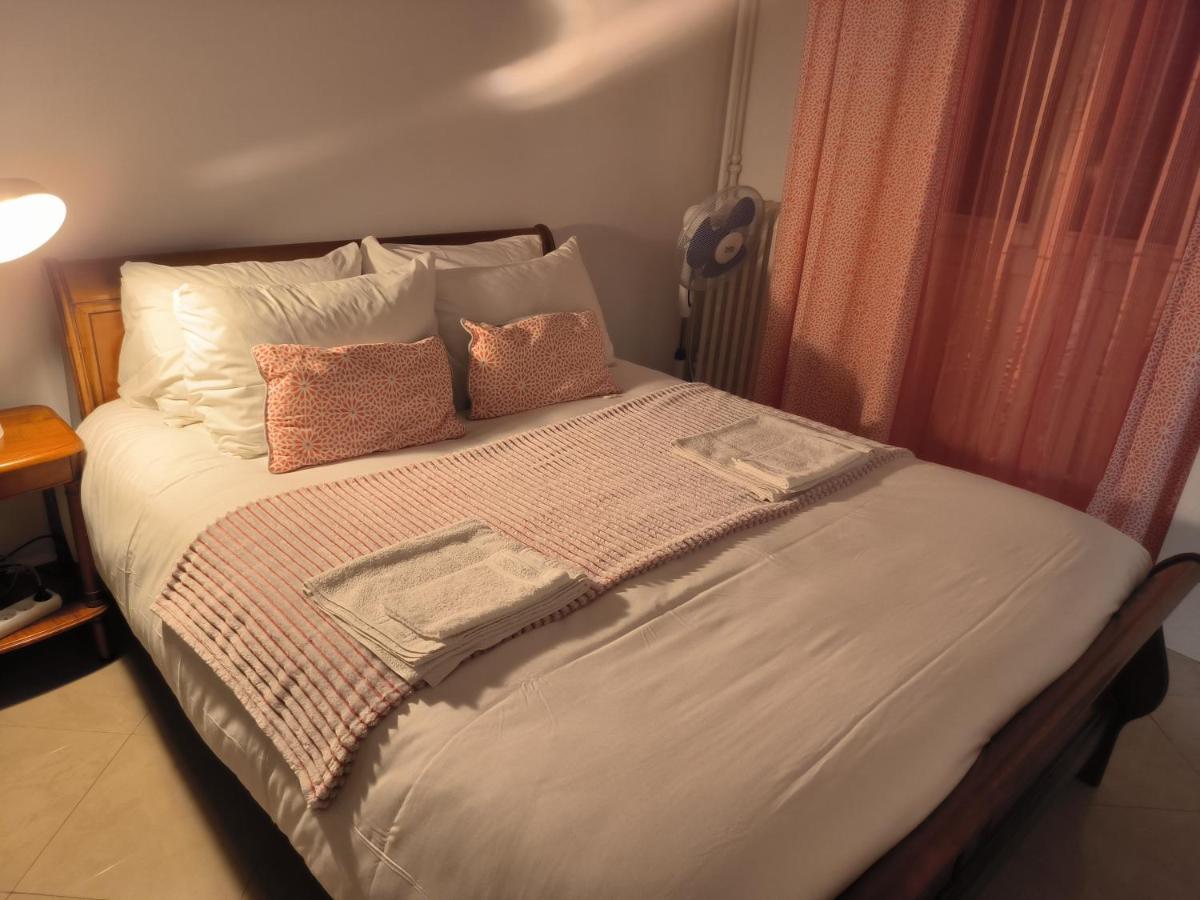 Appartement Cosy Les Pavillons-sous-Bois Luaran gambar