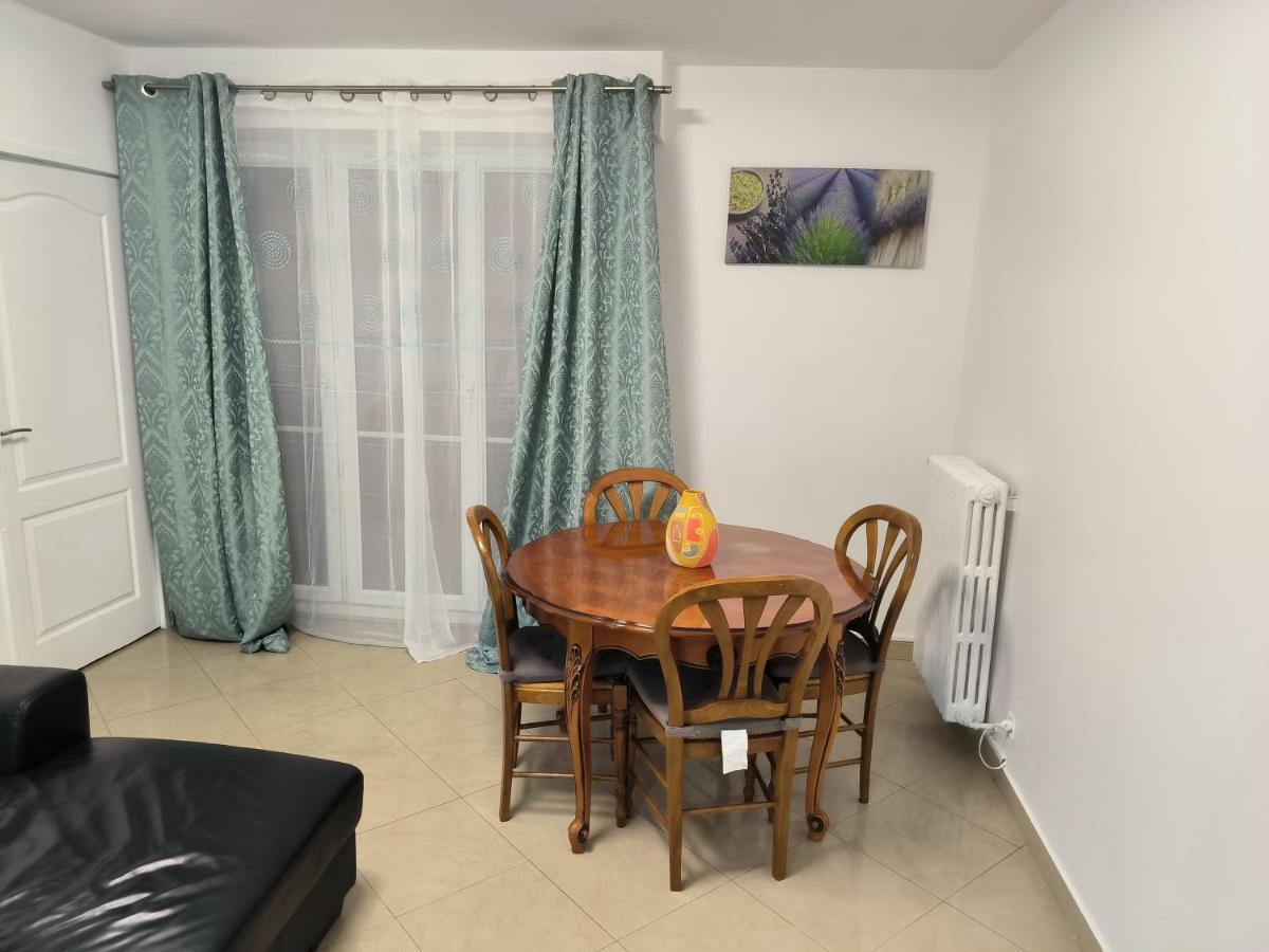 Appartement Cosy Les Pavillons-sous-Bois Luaran gambar
